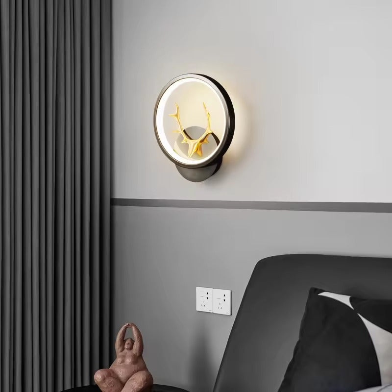 ابلك غزاله مدور دهبي فى  اسود