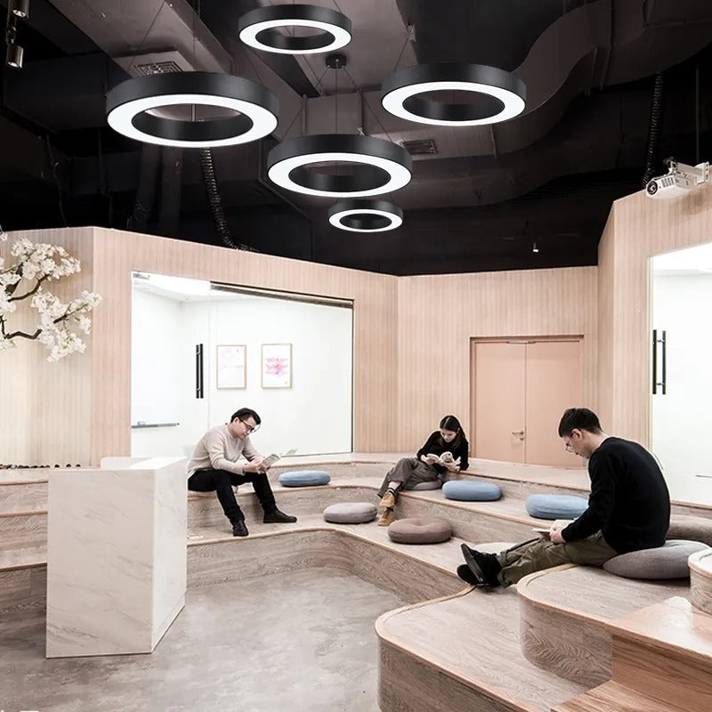 كشاف دئري مفرغ 60سم اسود